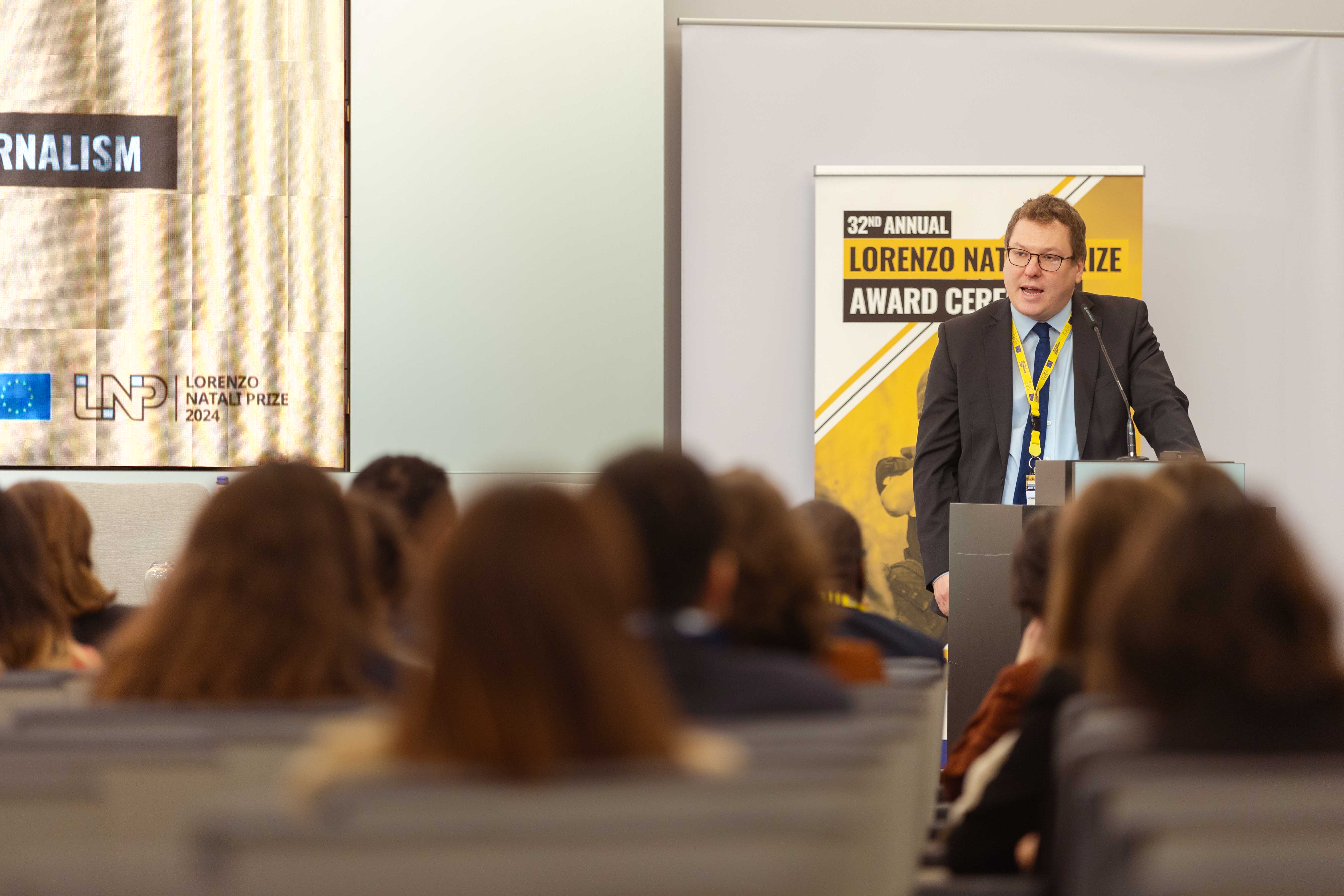 Richard Fletcher, Director of Research of the Reuters Institute, speaks at the Lorenzo Natali Prize award ceremony. 