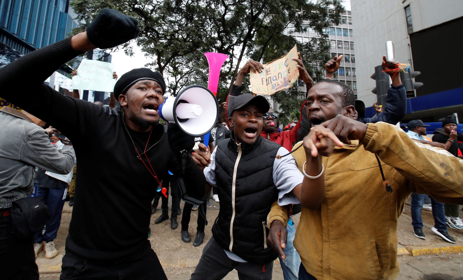 Protestors react during a demonstration against Kenya's proposed finance bill 2024/2025, in Nairobi, Kenya, June 20, 2024. REUTERS/Monicah Mwangi