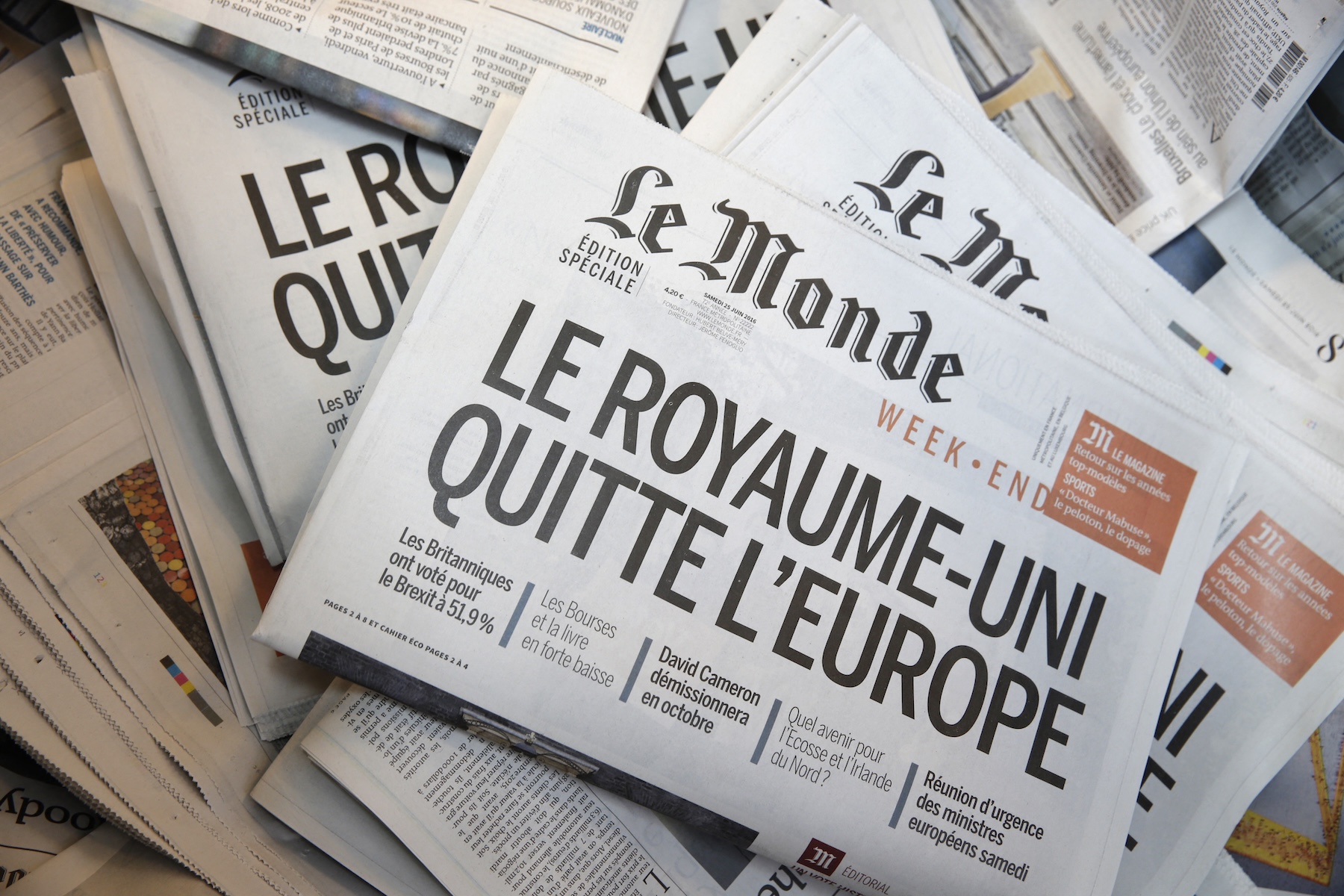 The front page of daily newspaper Le Monde, with the headline, "United Kingdom Leaves Europe" is seen at their printing works following Britain's referendum results to leave the European Union, in Tremblay-en-France, near Paris, France, June 24, 2016. REUTERS/Christian Hartmann