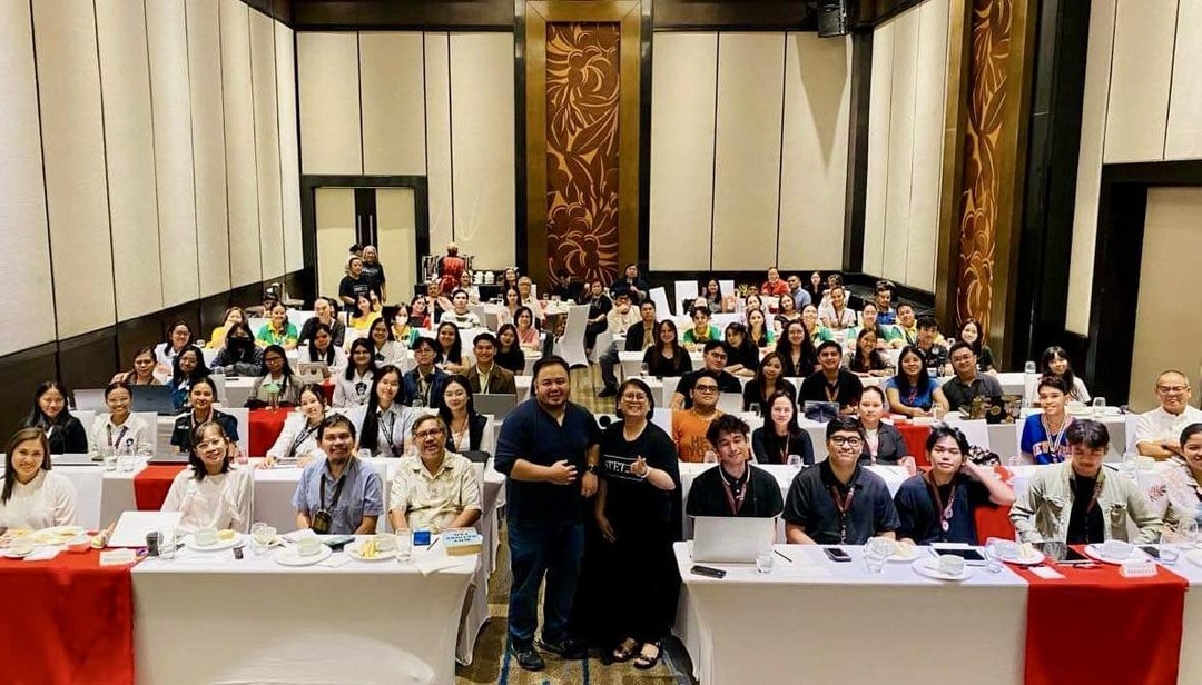 The author leading an AI seminar for Cebu Press Freedom Week in September. Photo: Stet Women in Cebu Media