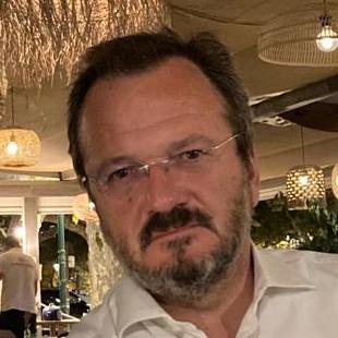 Gian Guido Vecchi. 