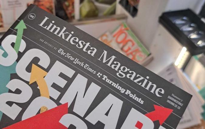 Linkiesta Magazine at one of Milan's newsagents. Credit: Jacopo Adami.