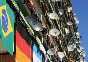 Counter-Hegemonic News A case study of Al-Jazeera English and Telesur