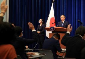 Japanese Prime Minister Yoshihide Suga holds press conference, January 4, 2021. Yoshikazu Tsuno/Pool via REUTERS