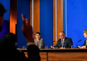 Government press conference