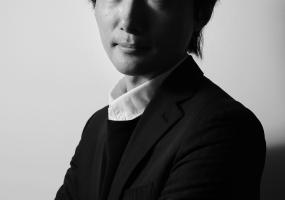 Hiroyuki photo.jpg